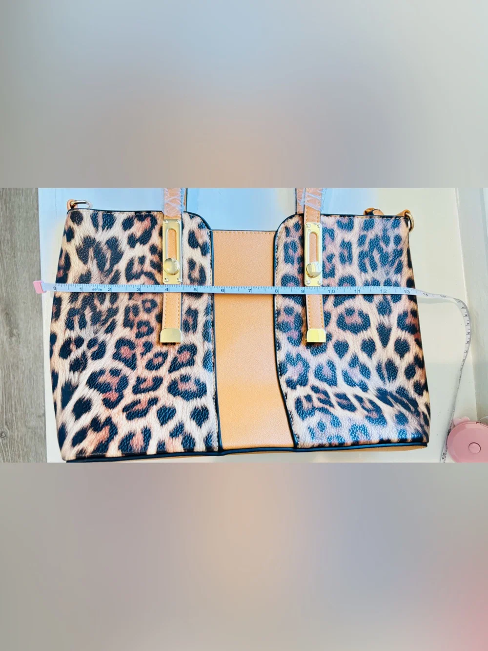 Leopard Print Tote with Tan Center Panel and crossbody straps new never - Picture 6 of 15